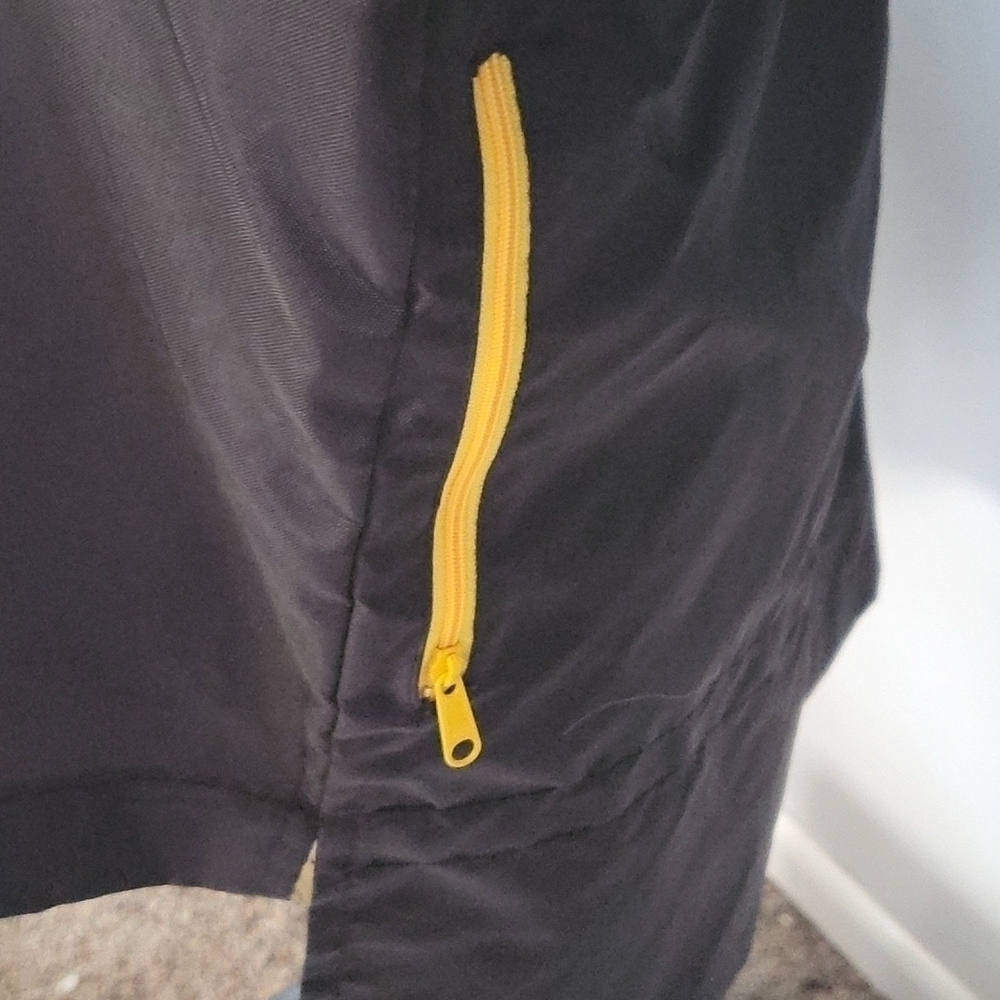 Birdie by Richard A. Leslie black and yellow half zip pullover - Picture 7 of 11